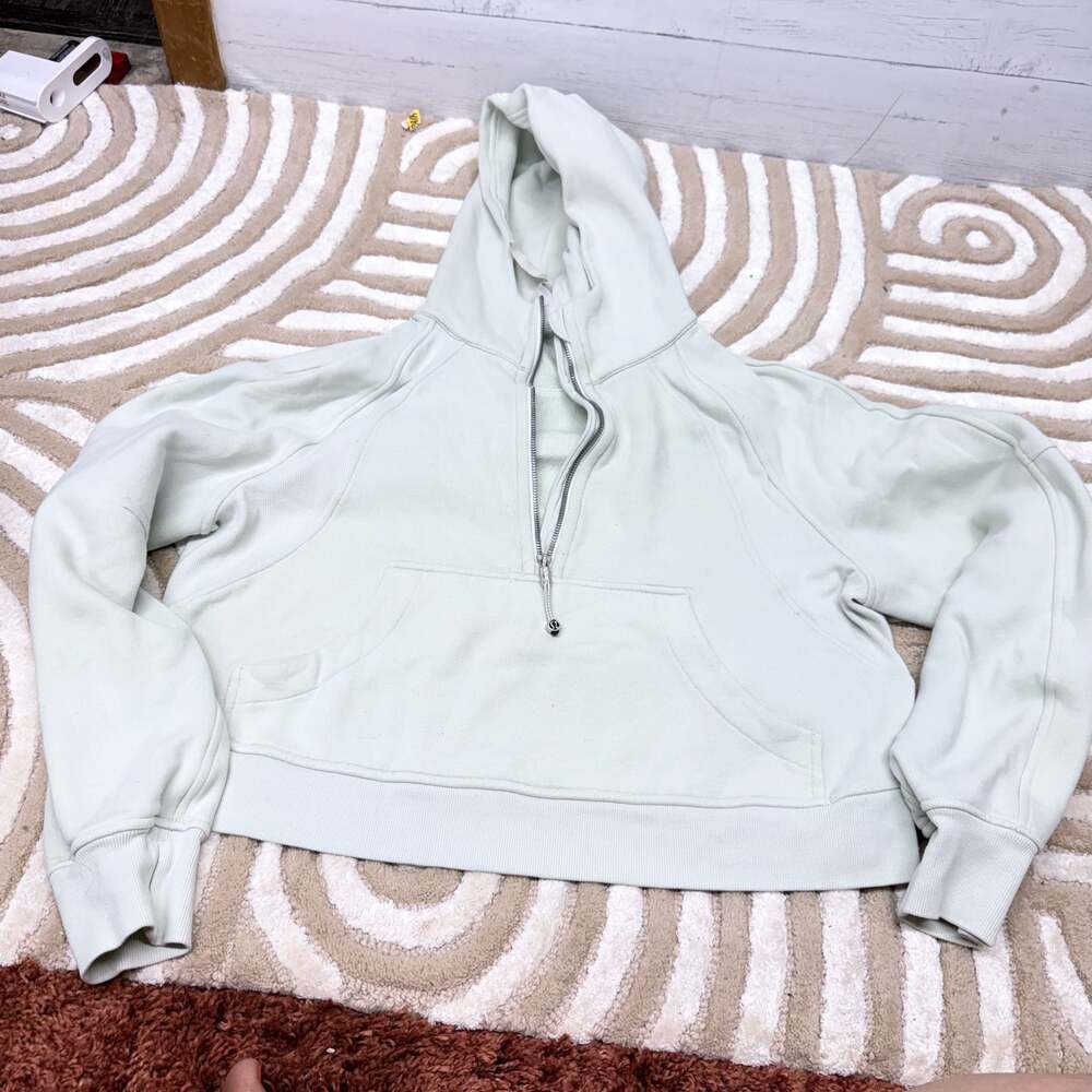 Lululemon light Green Scuba Hoodie M/L Half Zip Hoodie Crop read
